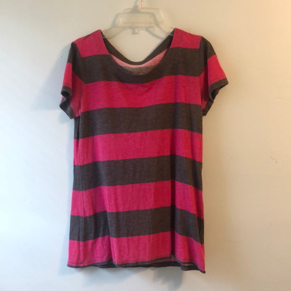 grey and pink striped t-shirt